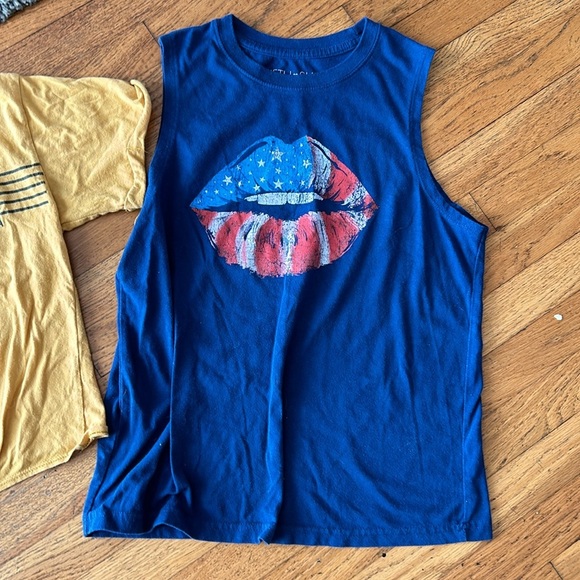 Women's Short Sleeve Tee Bundle - Picture 4 of 10